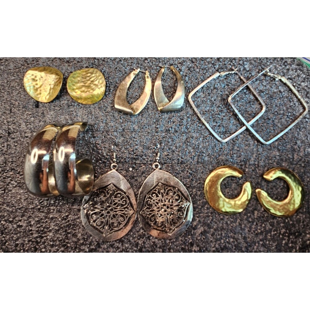 Set of 6 Various Metal Fashion Earrings (read)